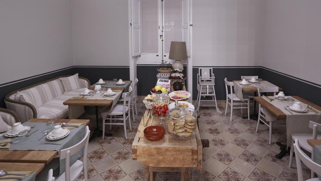 Santa Marta Suites & Apartments Lecce Zimmer foto